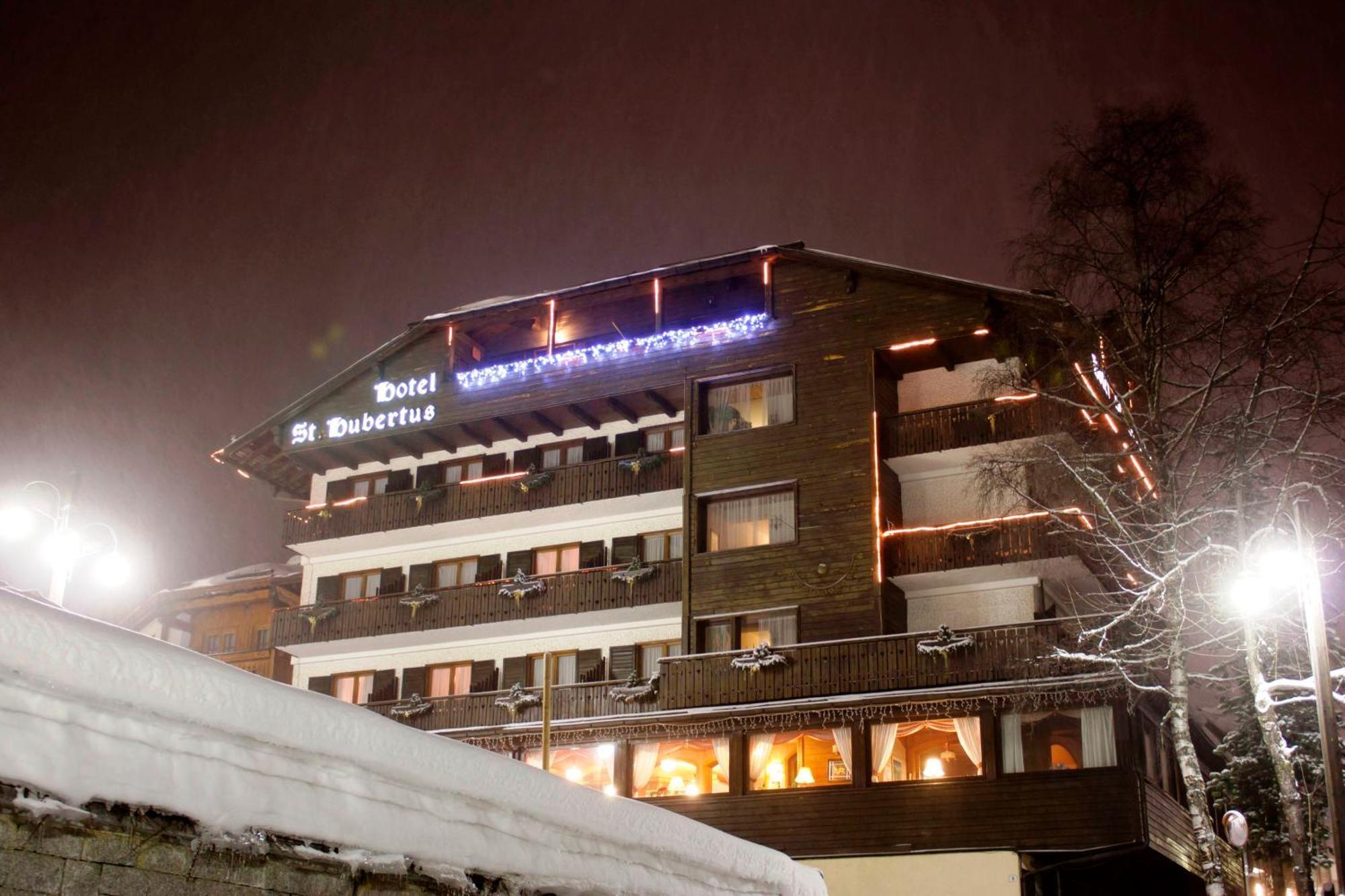 Hotel Garni St. Hubertus Madonna Exteriér fotografie