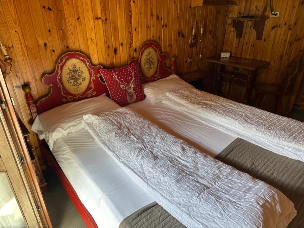 Hotel Garni St. Hubertus Madonna Exteriér fotografie